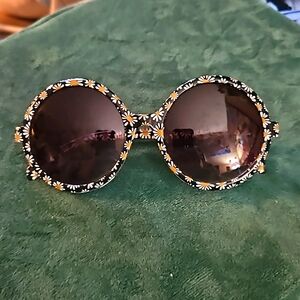 Round Sunflower Sunglasses
